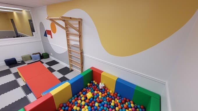 KidStart Burnaby clinic space